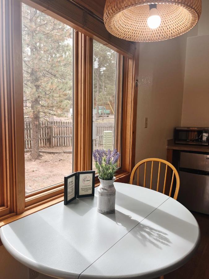 Cozy Cabin Close To Downtown Woodland Park Exteriör bild